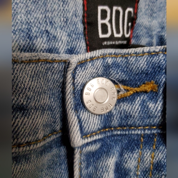 BDG Twig High-Rise Urban Outfitters Ripped Jeans - Picture 4 of 12